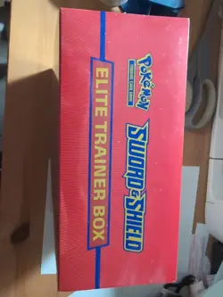 Pokemon TCG Sealed Sword and Shield Base Set ETB Elite Trainer Box Zacian - Image 2