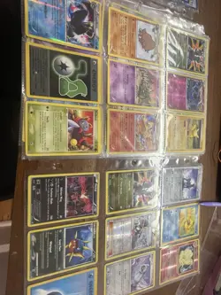 Pokemon collection TCG Lot 99 Cards-mix of vintage, Trainer, EX, holo, V, etc. - Image 3