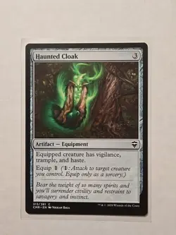 Haunted Cloak - Commander Legends - LP - Common - Equipment - Image 1