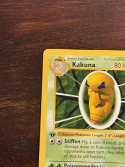 Pokemon TCG Kakuna 33/102 1st Edition Base Set Shadowless - Image 2