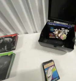 Weird N Wild Creatures cards Approx 900, 2 Boxes, 6 Trading Card Decks 300 (Est) - Image 4