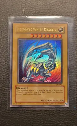 Yu-Gi-Oh! Blue-Eyes White Dragon SDK-001 Starter Deck Kaiba Ultra Rare Holo Eng - Image 1