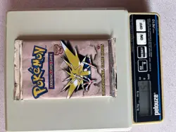 Pokemon First Edition Wizards of the Coast Fossil Booster Pack 20g 742818060714 - Image 1