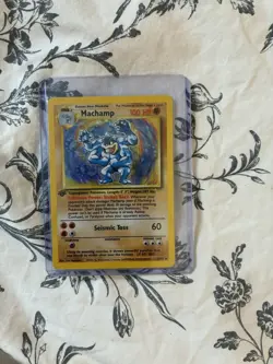 1st Edition Machamp 81/102 Holo Rare Base Set Pokemon TCG - Image 1