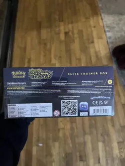 Pokemon TCG Scarlet & Violet Surging Sparks Elite Trainer Box - Image 4