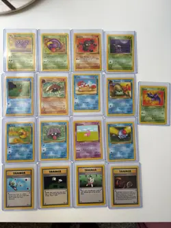 Pokemon Base Set Lot: 33 Fossil Cards. NO DUPLICATES!! Vintage 1999 (Read!) - Image 2