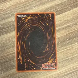 Konami Yu-Gi-Oh! Blue-Eyes White Dragon Ultra Rare Unlimited SDK-001 - Image 2