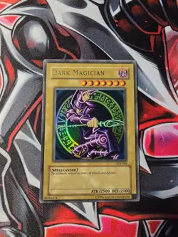 Yuhioh! Dark Magician SDY-006 Starter Deck: Yugi Unlimited Ultra Rare - MP - Image 1