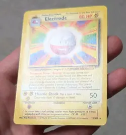 Pokemon TCG - Lot Of 6 - Electrode (LP) Purrloin Lucario Shroodle - NEAR MINT - Image 3