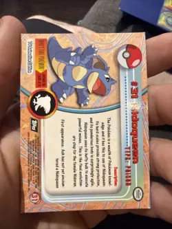 1999 Topps Pokemon TV Nidoqueen #31 Series 1 Holo Foil Textured Vintage TCG Card - Image 2