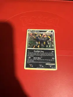 Umbreon 10/90 Undaunted Cracked Ice Holo 2010 English Pokemon TCG Played Card - Image 1