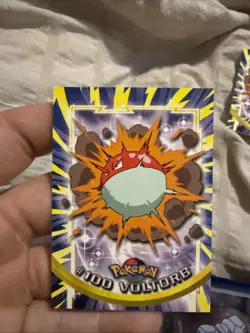 Nm Topps 1999 Voltorb #100 Pokemon TV Animation Edition Series 1 (Blue Label) - Image 1