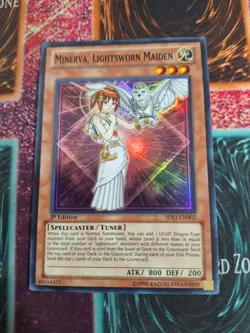 Yu-Gi-Oh! Minerva, Lightsworn Maiden SDLI-EN002 Super Rare 1st Edition NM a1/ - Image 1