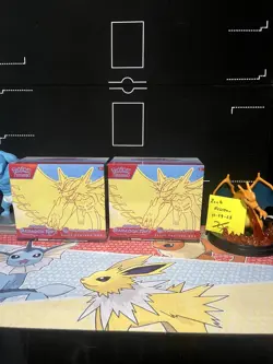 Paradox Rift Pokemon Center Exclusive Roaring Moon ETB. New Factory Sealed - Image 1