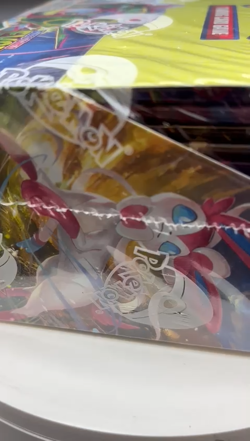 Pokemon TCG SWSH Evolving Skies Booster Box Sealed w/ Acrylic Case - Image 2
