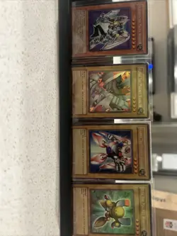 Yugioh Valkyrion the Magna Warrior Set 4 Card YGLD Magnet Alpha Beta Gamma - Image 1