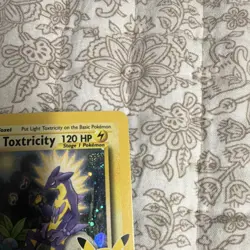 Pokemon TCG Light Toxtricity SWSH137 120 HP 25th Anniversary Promo 2021 Holo - Image 4