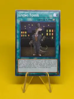Yugioh - Living Fossil (SDSH-EN030) - Common 1st Edition - Image 1