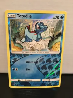 Totodile 18/73 Common Pokemon Shining Legends Reverse Holo - Image 1