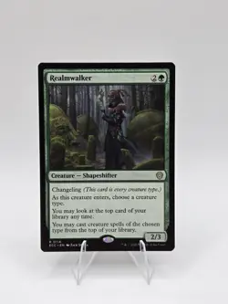 Realmwalker Commander: Lorwyn Eclipsed Regular Near Mint - Image 1