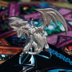 Yu-Gi-Oh! Limited Edition Silver Plated Blue Eyes White Dragon Pin Badge - Image 4