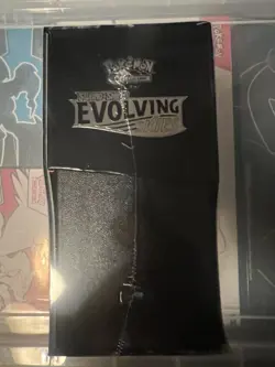 Pokemon TCG Evolving Skies Elite Trainer Box Sealed ETB - Image 4