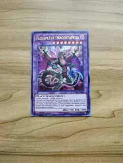 Yu-Gi-Oh! - Predaplant Dragostapelia - Super Rare / Holo - DUPO-EN069 - Image 1