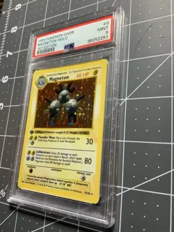 Pokemon PSA 9 1st Edition Shadowless Base Set Magneton - Image 2