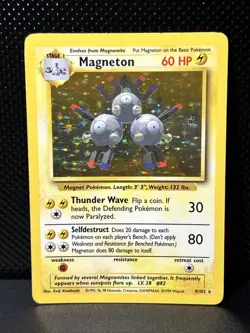 Pokemon Magneton Base Set 9/102 Holo Unlimited Holo Rare WOTC Vintage - Image 1