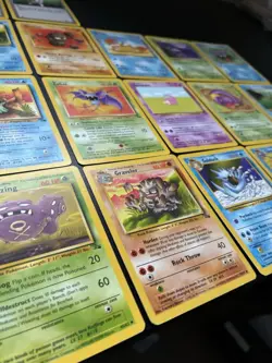 Vintage Fossil Pokemon Cards Bundle x 25 Good Condition 1999 WOTC - Image 4
