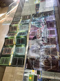 X2 1996 Konami Yugioh Mats Blue Eyes White Dragon Structure Deck - Image 2