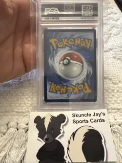 2025 POKEMON BLK EN-BLACK BOLT ILLUSTRATION RARE #105 SEISMITOAD PSA 8 - Image 2