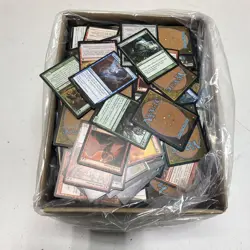 Unsorted Magic: The Gathering TCG and CCG Trading Cards (2000 Plus Cards) - Image 2