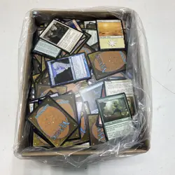 Unsorted Magic: The Gathering TCG and CCG Trading Cards (2000 Plus Cards) - Image 5