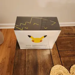 Pokemon TCG: 25th Anniversary Celebrations Elite Trainer Box (ETB) (2021) SEALED 820650809439 - Image 4