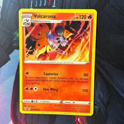 Volcarona 030/189 Darkness Ablaze Rare Pokemon NM 2020 - Image 1