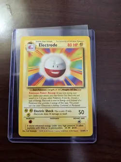 Pokemon TCG Electrode 21/102 Base Set Regular Unlimited LP - Image 1