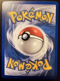 Altaria ex Pokemon card from the 2005 EX Emerald Set - Image 3