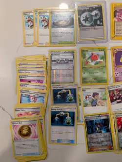 Huge Pokemon TCG Card Lot 100+ - Image 2