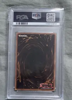 PSA 9 2002 Yu-Gi-Oh Dark Magician SDY-006 1st Edition Holo Graded Trading Card - Image 2