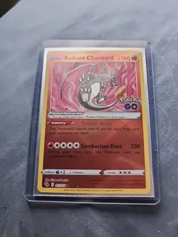 Radiant Charizard 011/078 Pokemon Go 2022 Near Mint - Image 1