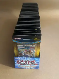 30 YuGiOh Legend of Blue Eyes White Dragon Blister Booster Pack 25th Anniversary - Image 3