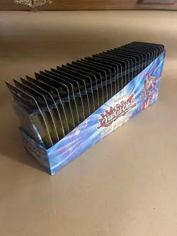 30 YuGiOh Legend of Blue Eyes White Dragon Blister Booster Pack 25th Anniversary - Image 4