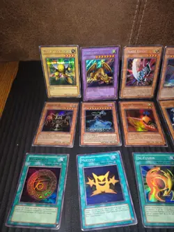 Vintage Yu-Gi-Oh Tcg Card Lot Of 22 Heavyplay/Damaged Holos! - Image 3
