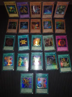 Vintage Yu-Gi-Oh Tcg Card Lot Of 22 Heavyplay/Damaged Holos! - Image 5