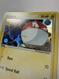 2005 Pokemon TCG Voltorb 71/106 Ex Emerald Reverse Holo Near Mint NM - Image 2