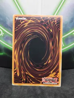 Yugioh Red-Eyes Black Dragon LDS1-EN001 Green Ultra Rare 1st Edition NM - Image 2