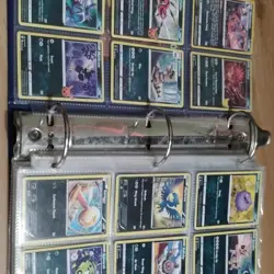 Pokemon TCG Binder Lot Charizard V Pikachu Mewtwo 500+ plus cards - Image 2