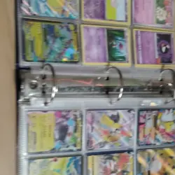 Pokemon TCG Binder Lot Charizard V Pikachu Mewtwo 500+ plus cards - Image 5