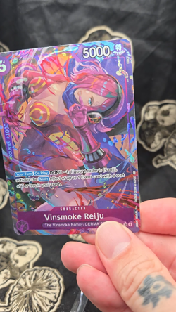 Vinsmoke Reiju (Alternate Art) EB03-031: One Piece Heroines Edition Foil - Image 2